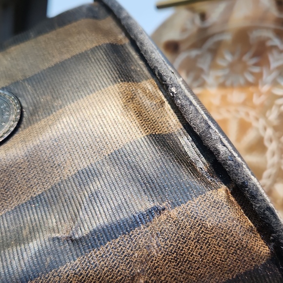 Fendi Vintage Makeup Bag - Picture 11 of 13